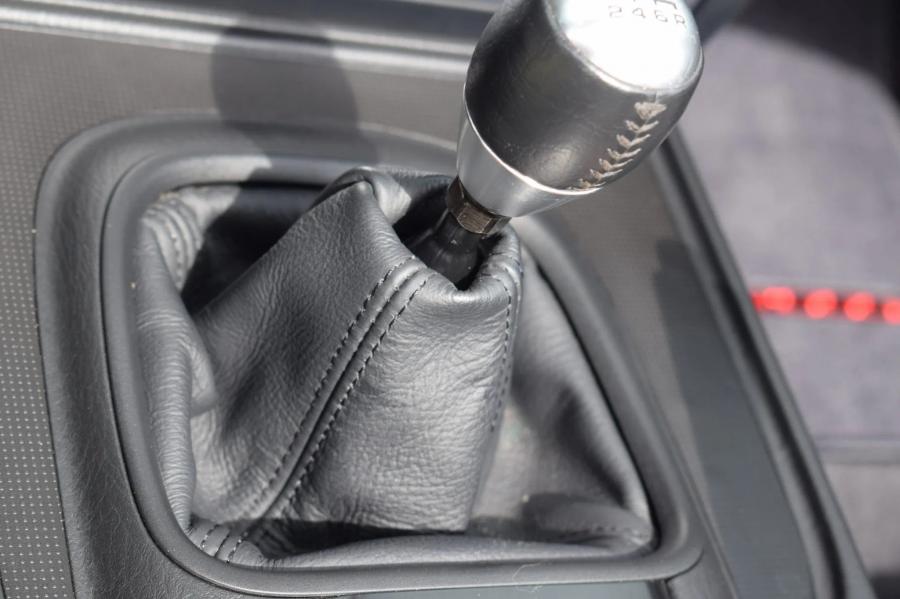 Детали интерьера Honda S2000 (AP2) 2007 года  (NA) (фото 69 из 155)